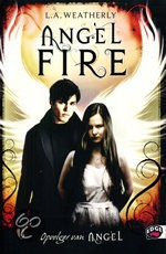 Lee Weatherly: Angel Fire (Paperback, Dutch language, 2012, Manteau Jeugd)